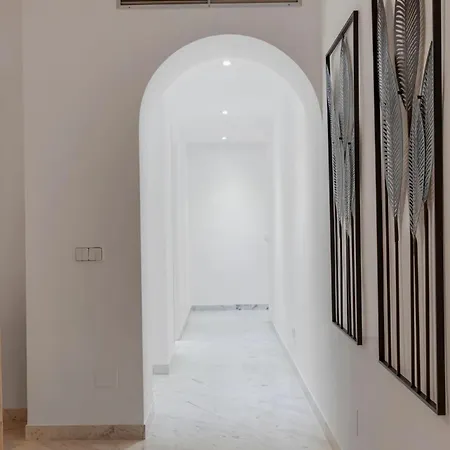 3 Bedroom Pool View アパート